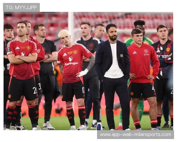 曼联薪资改革风暴：夏季清洗大幕拉开